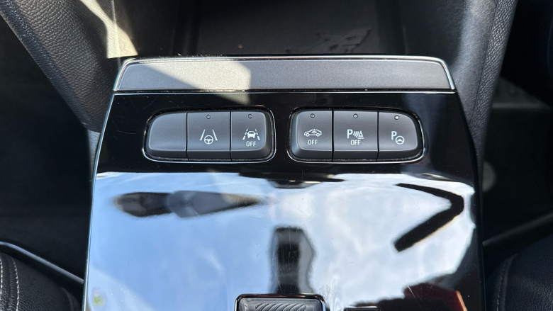 Vauxhall Mokka 100kW Ultimate 50kWh 5dr Auto Electric Hatchback